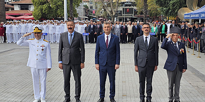 GAZİLER GÜNÜ GÖLCÜK'TE TÖRENLE KUTLANDI