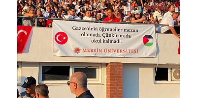 Gazze İçin Sessiz Ama Güçlü Bir Mesaj: Mersin Üniversitesi Mezuniyetine Damga Vurdu