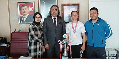 GELECEK PARTİ BAŞKAN ADAYI AYDOĞMUŞ: RABİA KARADAŞ İLÇEMİZE GURUR YAŞATTI