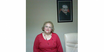 GÜLBAHAR TAHMİLCİ: “GELECEĞİ AYDINLATAN ÇOCUKLARA UMUTLA SARILALIM”