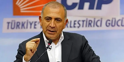 Gürsel Tekin: CHP Mahkeme Koridorlarında Değil Halkın Gündeminde Konuşulmalıdır