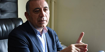 Gürsel Tekin: İnanç Mekânları Siyasi Hesaplaşmaların Adresi Olamaz