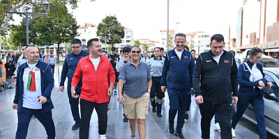 Hülya Avşar da ‘BALBUCKS’ı tercih etti