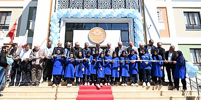 İKRA’R HAFIZLIK KIZ KUR’AN KURSU DUALARLA AÇILDI 