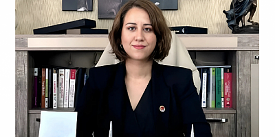 İl Kadın Kolları Başkanı Ayça Çağlar’dan Mansur Yavaş’a Destek