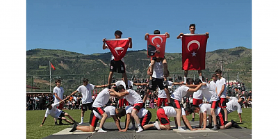 İlçe Başkanı Talip Karadeniz: “19 Mayıs, milletin dirilişidir; gençliğin coşkusuyla kutladık”