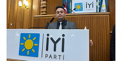 İYİ Parti Karesi İlçe Başkanı Cahit Can Tekin 4 Aralık Dünya Madenciler Günü ile ilgili basın açıklaması gerçekleştirdi