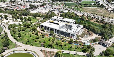 Karacabey Kültür Merkezi’nde inşaat hızlandı