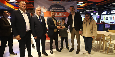 Kartal Belediyesi Bowling Turnuvası’nda Şampiyonlar Kupalarını Başkan Yüksel’in Elinden Aldı