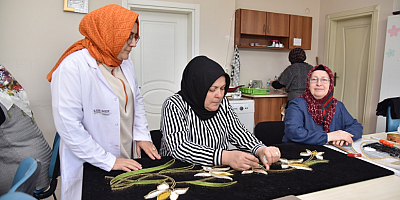 KARTEPELİ KADINLARDAN FİLOGRAFİ VE DİKİŞ NAKIŞ KURSUNA BÜYÜK İLGİ