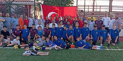 KEMALPAŞA ÖREN KADIN FUTBOL TAKIMI KULÜP BAŞKANI SEVTAT TEKYE: “KURBAN BAYRAMI, KADINLARIMIZIN DAYANIŞMA RUHUYLA ANLAM KAZANIYOR”