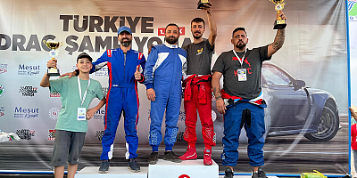 Kepez’de Oto Drag yarışları nefesleri kesti