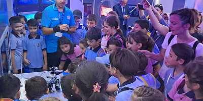 Kepez’in bilim ve teknoloji tırı, İzmir teknofest’te