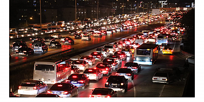 Kürtahmetoğlu: İstanbul Trafikte Zaman ve Para Kaybediyor