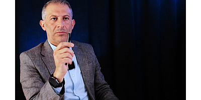 Mahir Akbaba Siyasi Yolculuğunu Yeni Parti’de Sürdüreceğini Açıkladı