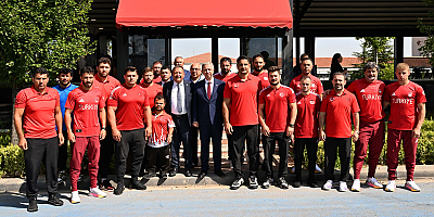 MANSUR YAVAŞ 2024 PARİS OLİMPİYATLARI ÖNCESİ ASKİ SPOR KULUBÜ SPORCULARIYLA BİR ARAYA GELDİ