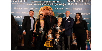 MUSTAFA FİLMİNİN İSTANBUL GALASINA YOĞUN İLGİ: ÇOCUKLAR ATATÜRK'ÜN ÇOCUKLUĞUNU BEYAZ PERDEDE İZLEDİ