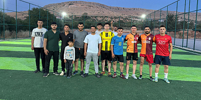 MUSTAFA ŞİMŞEK'TEN SİYASETTE DOSTLUK MAÇI ÇAĞRISI