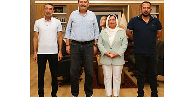 Nesrin Vural’dan Toroslar Belediye Başkanı Abdurrahman Yıldız’a Taziye Ziyareti