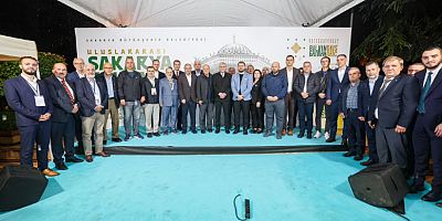 Sakarya’da Balkan şöleni: Farklı kültürler AKM önünde buluştu