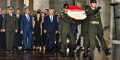 SAKARYA MEYDAN MUHAREBESİ’NİN 103. YILI ANMA ETKİNLİKLERİ ANITKABİR ZİYARETİ İLE BAŞLADI