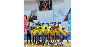SEYİT ATEŞ SPOR LİSESİ FUTBOL TAKIMI İSTANBUL İKİNCİSİ OLDU