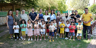 TARSUS BELEDİYESİ YEŞİL BİR GELECEK İÇİN ÇOCUKLARLA EL ELE BAŞKAN BOLTAÇ 