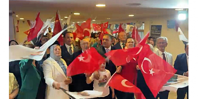 Teoman Mutlu’dan Ankara’da Gövde Gösterisi: “Yerli ve Milli Parti, Türkiye’nin Umudu Olmaya Geliyor”