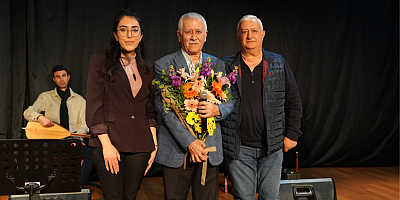 Türk Halk Müziği Sanatçısı Yaşar Sarıkaya Düzenlenen Konserde Sevenleri ile Buluştu 