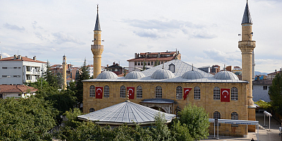 Ulu Cami Bahçesinde Çevre Düzenlemesi Yapılacak  