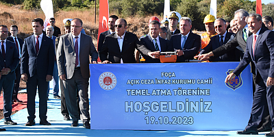VALİ ELBAN FOÇA’DA TEMEL ATMA TÖRENİNE KATILDI