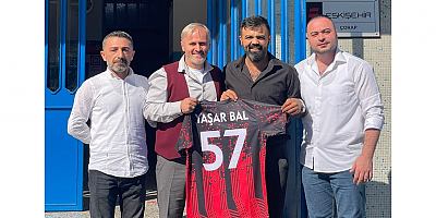 Yeni Yüzyıl Spor Kulübünden Murat Çorap firmasına ziyaret