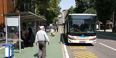 YENİLENEN KAVŞAKTA OTOBÜS HATLARI ÇALIŞMAYA BAŞLADI