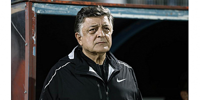 Yılmaz Vural: “Bu ülkenin gençleri sahipsiz, sistemi olmayan futbol geleceksizdir”